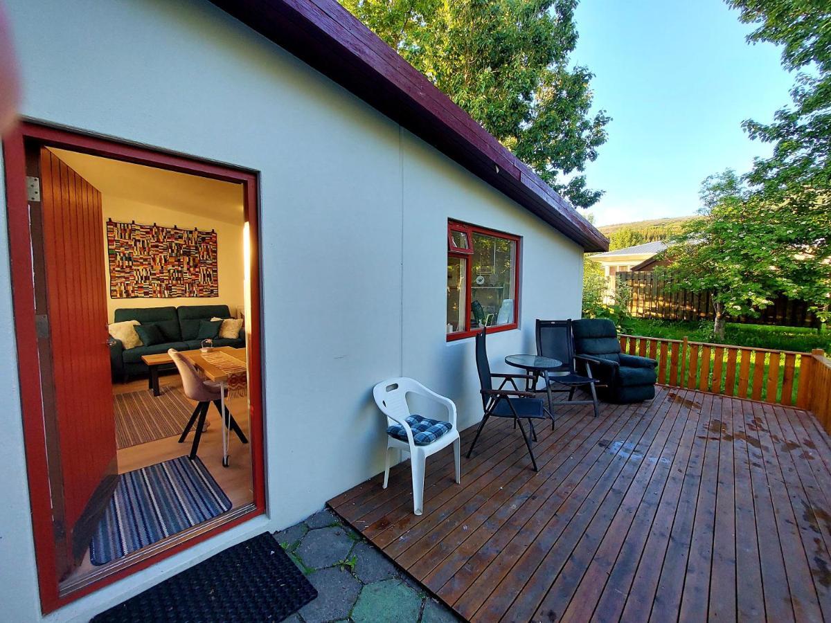 Apartment In The Center Husavik Bagian luar foto