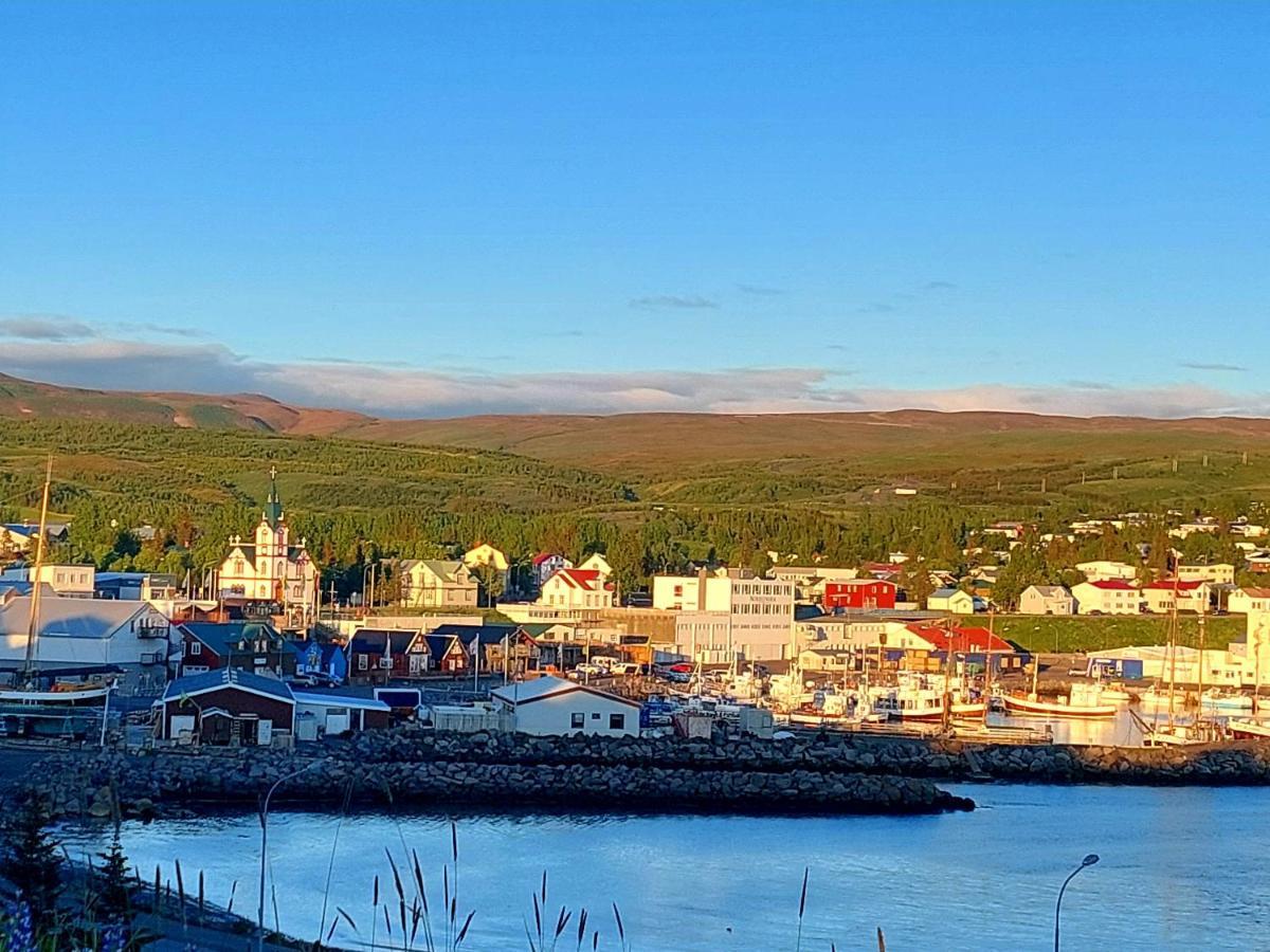 Apartment In The Center Husavik Bagian luar foto