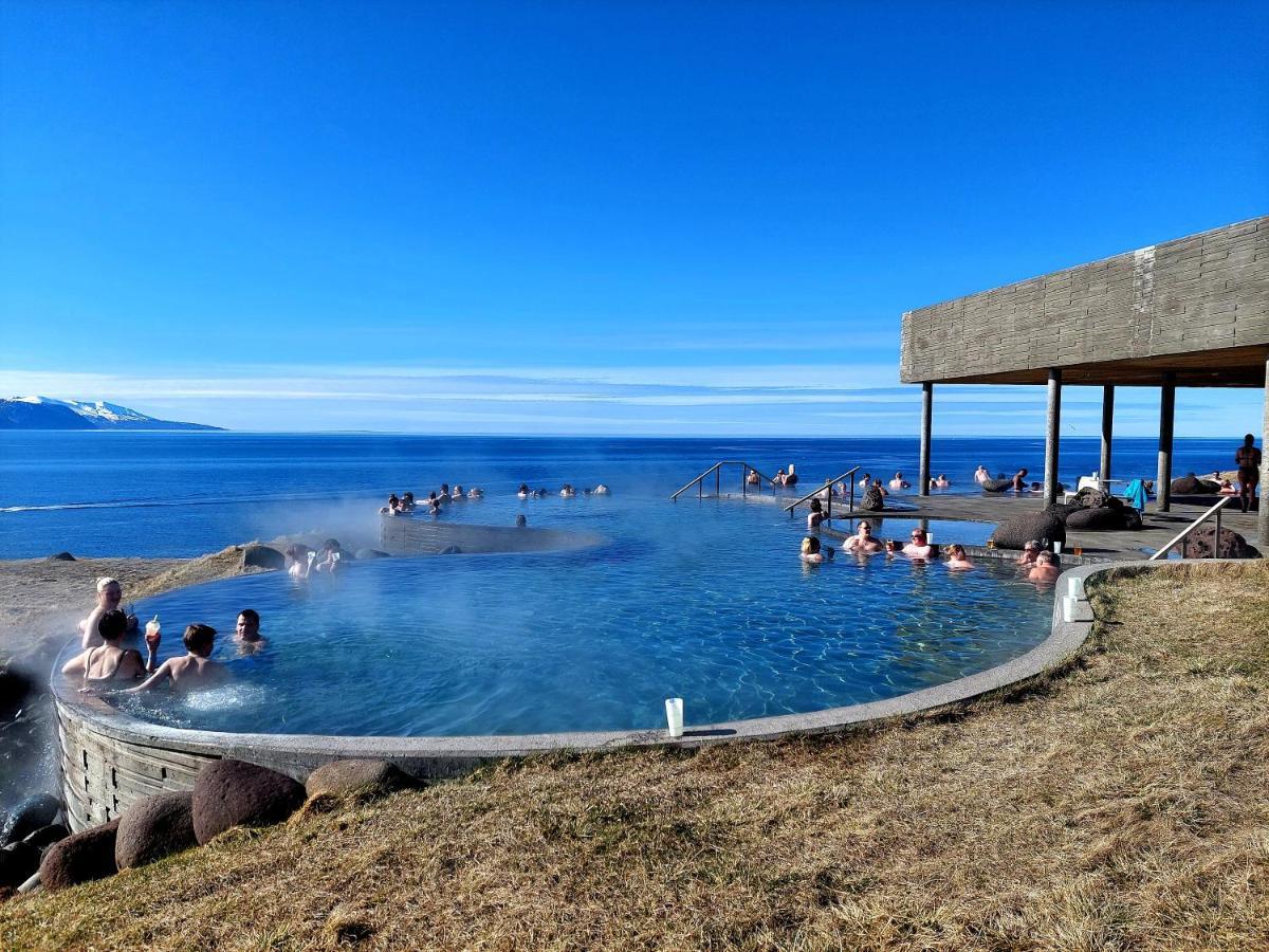 Apartment In The Center Husavik Bagian luar foto