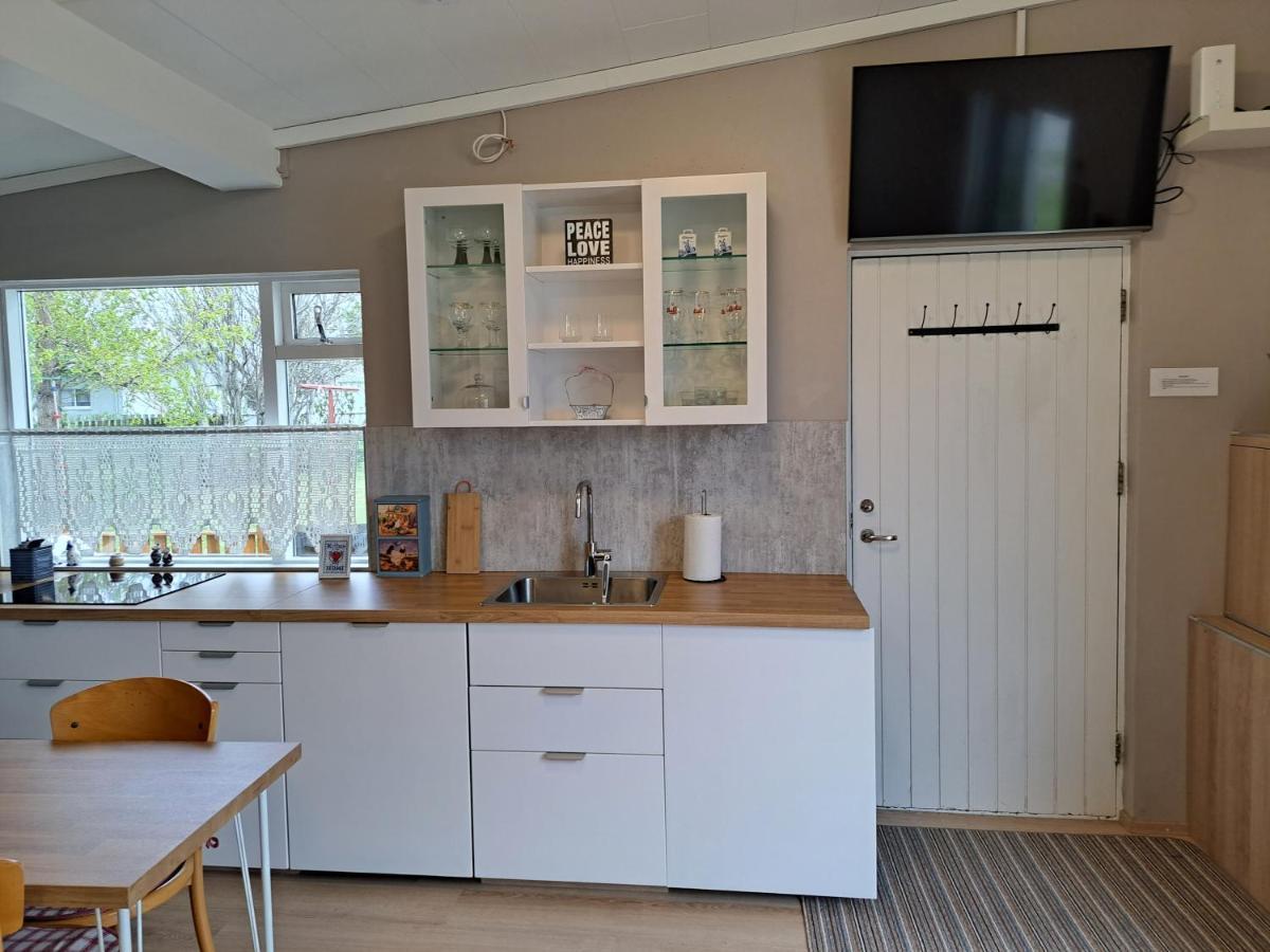 Apartment In The Center Husavik Bagian luar foto